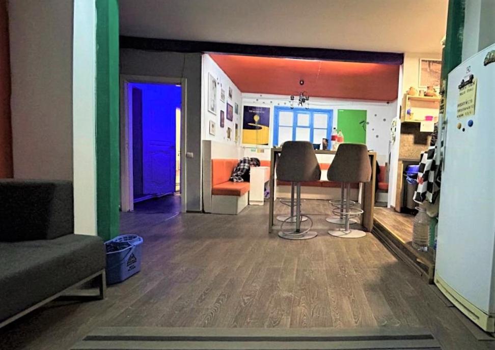 צ'יסינאו Bern Hostel מראה חיצוני תמונה