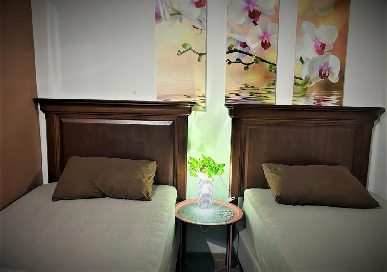 צ'יסינאו Bern Hostel מראה חיצוני תמונה