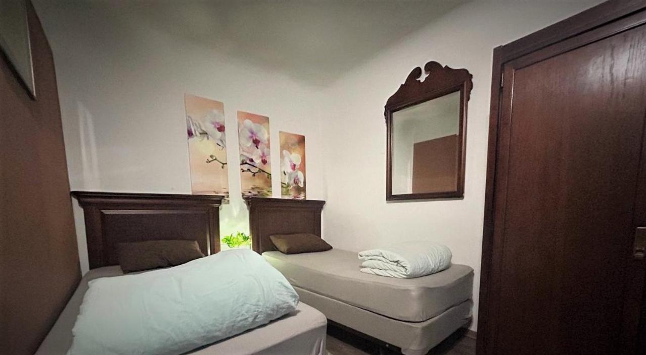 צ'יסינאו Bern Hostel מראה חיצוני תמונה