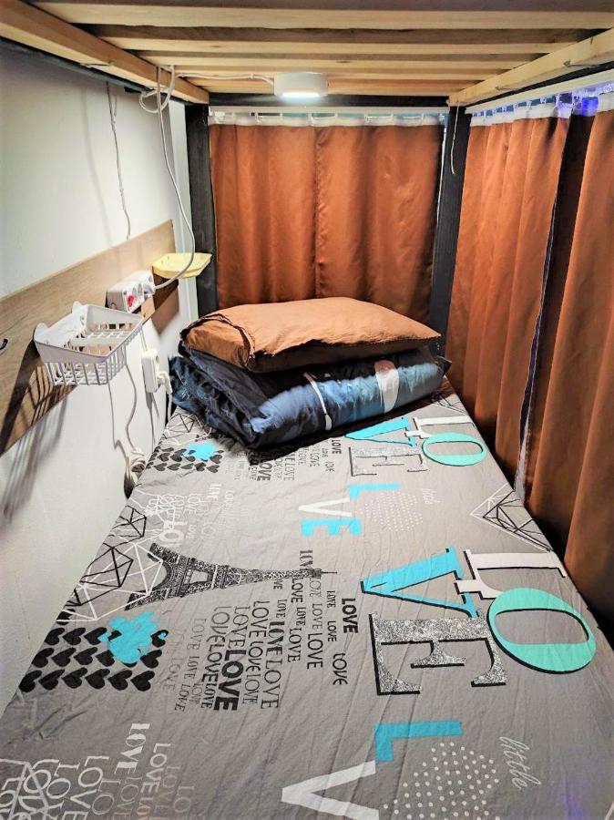 צ'יסינאו Bern Hostel מראה חיצוני תמונה