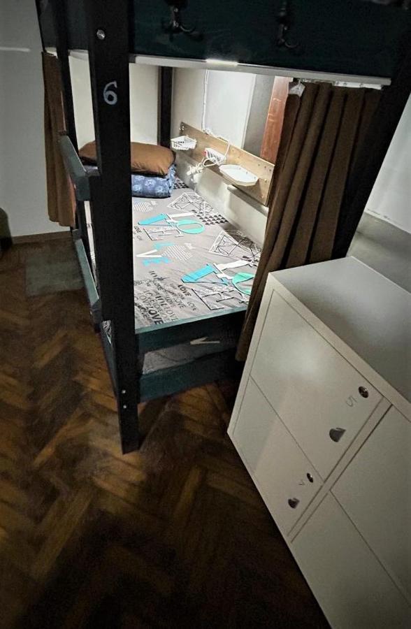 צ'יסינאו Bern Hostel מראה חיצוני תמונה