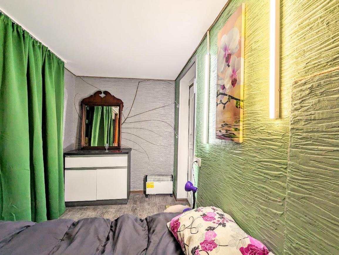 צ'יסינאו Bern Hostel מראה חיצוני תמונה